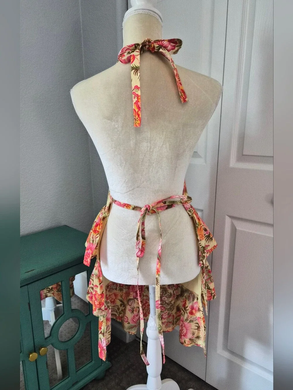 April Cornell Tiered Ruffle Floral Cotton Apron Cottagecore Style